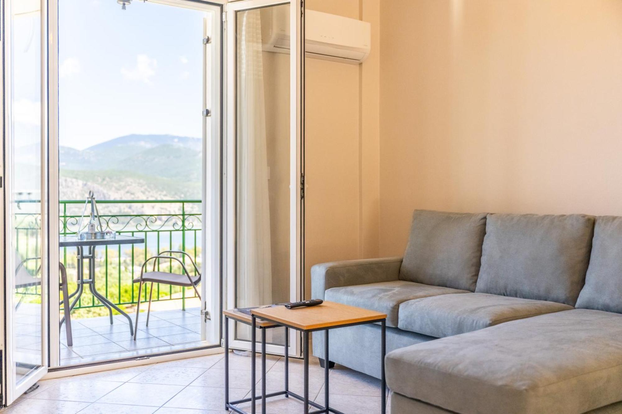 Apaggio Di Argostoli Apartments - Private Parking & Sea View Buitenkant foto
